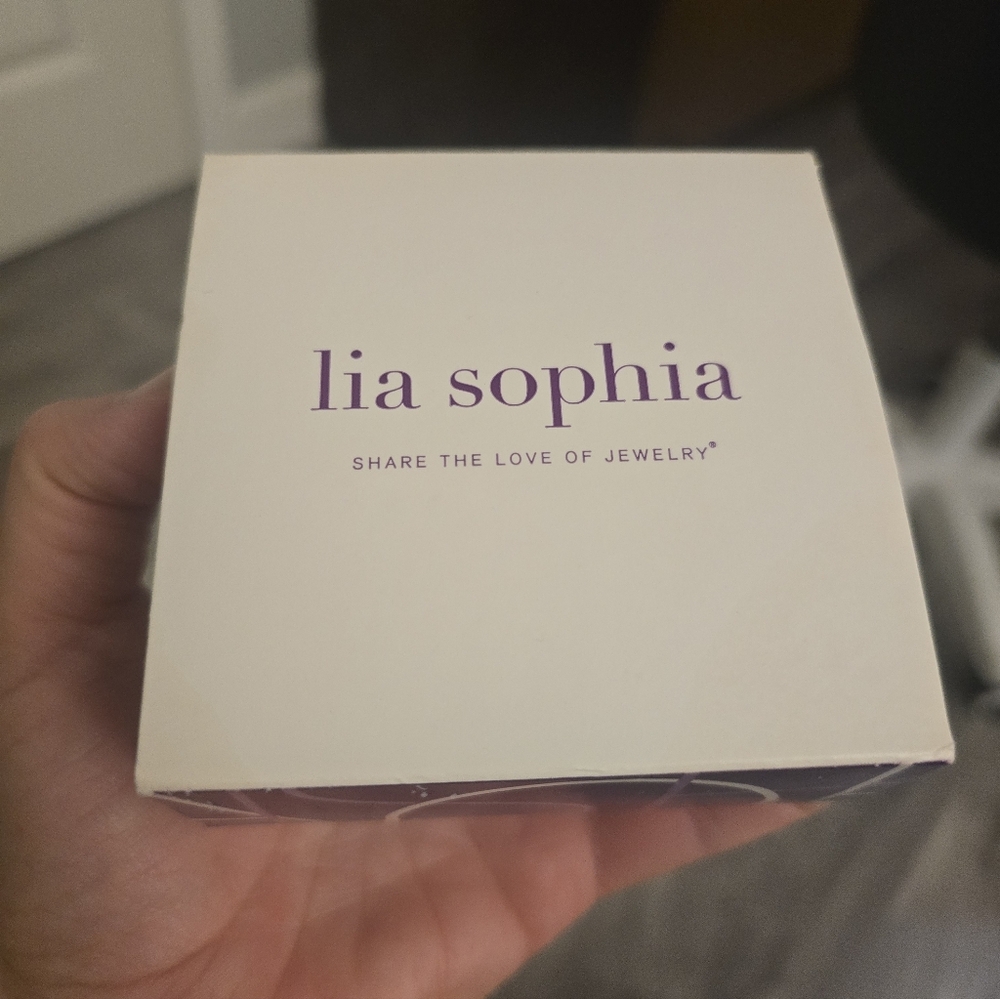 Lia Sophia Neckalce and Pendant - Picture 5 of 5